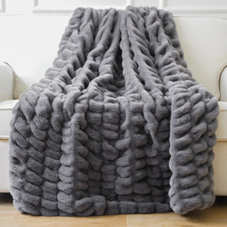Plaid Fausse Fourrure Gris | Univers Plaid